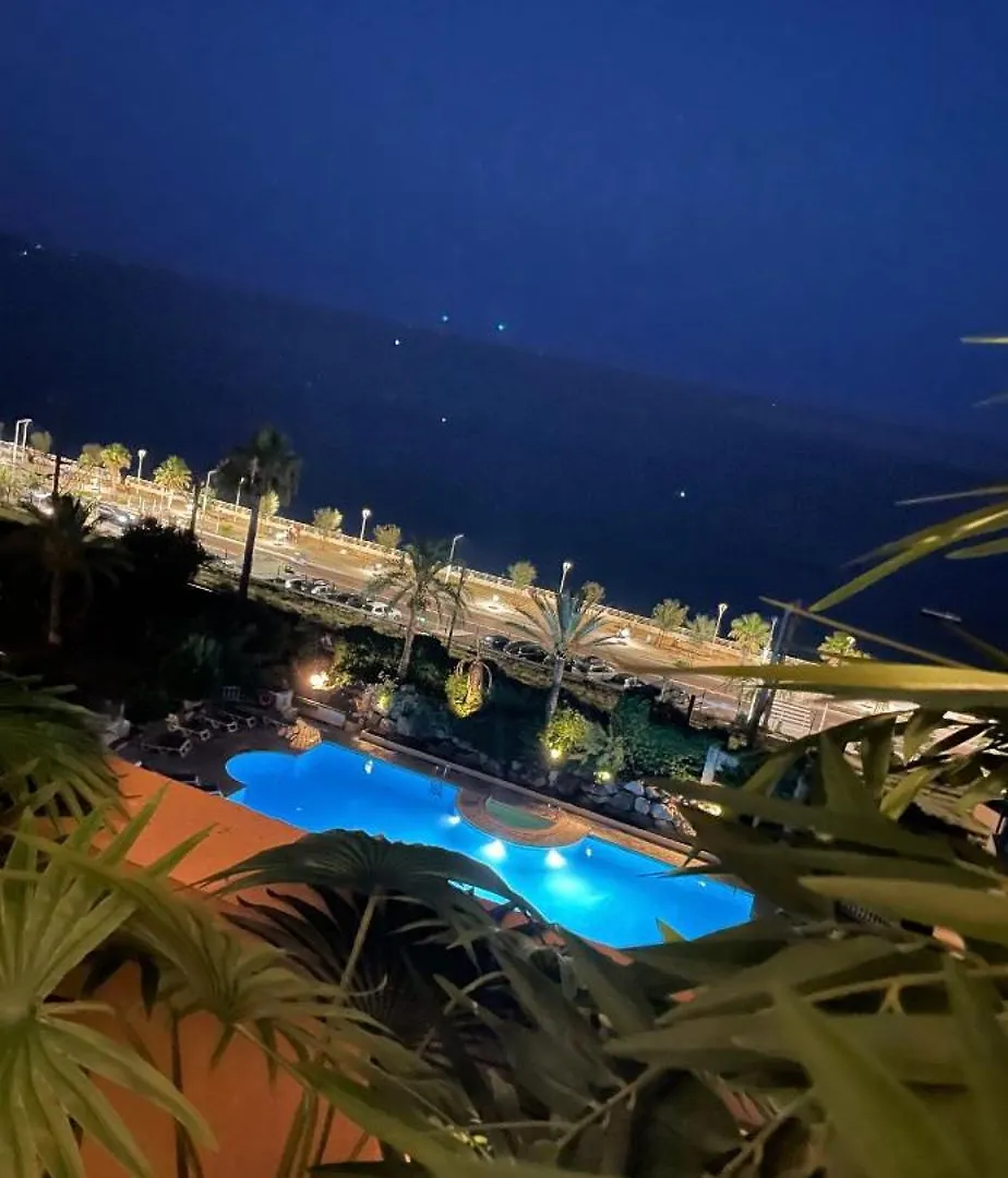 By Neptune - La Palme Azur Beach View Cannes Apartment